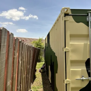 Heavy-duty 20ft camouflage container with lockable cargo doors