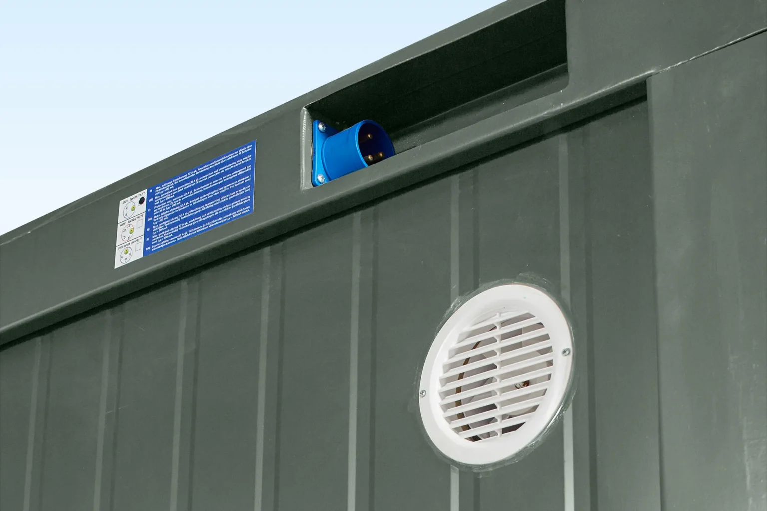 Portable double mains toilet with insulated galvanized steel construction