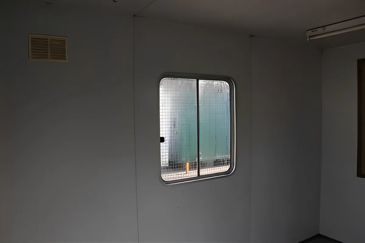 12ft x 8ft steel anti-vandal office cabin for construction site use