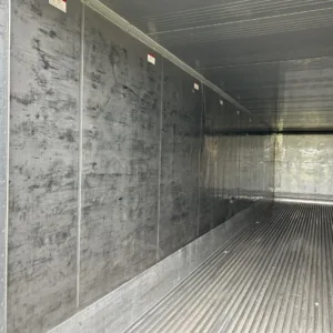 Temperature-controlled 40ft reefer container for pharmaceutical storage
