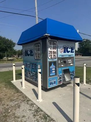 2023 Kooler Ice IM1500 ice and water vending machine in excellent condition