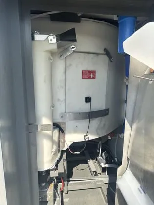 Automated ice vending machine for convenience stores and retail locations