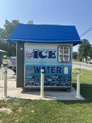 Lightly used Kooler Ice IM1500 self-service ice vending machine