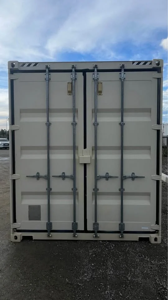 20ft corten steel storage container with lockable rollup door