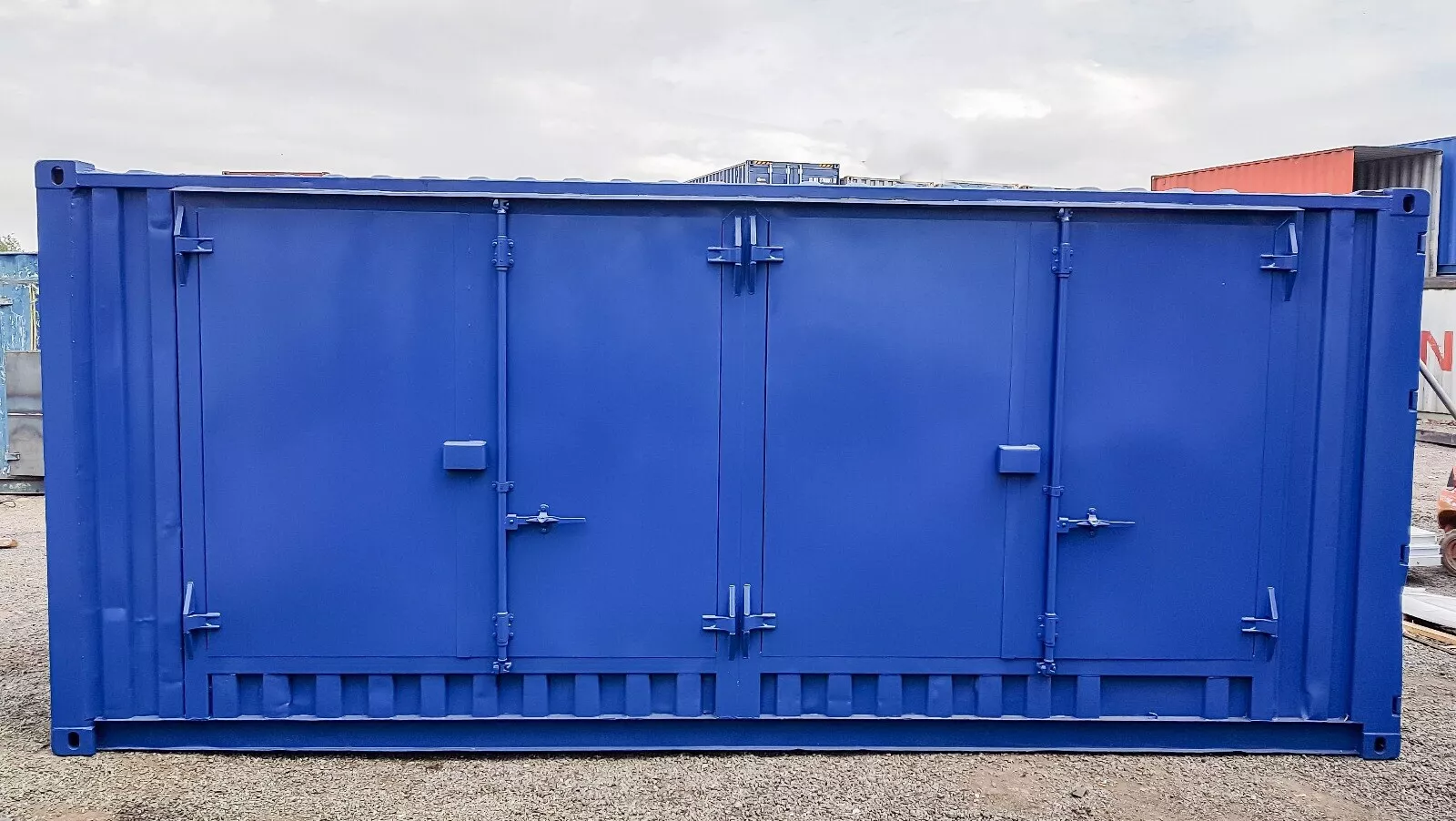 20ft bunded shipping container with spill containment and side door access