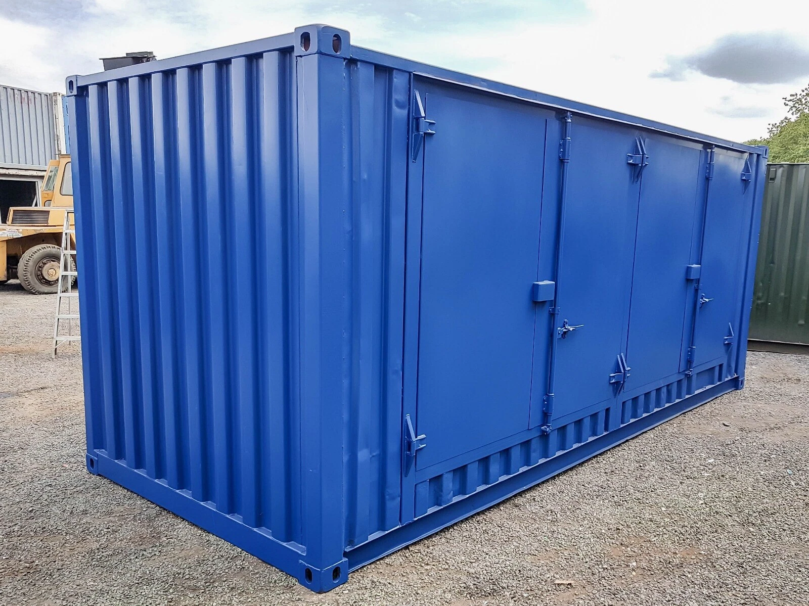 Secure bunded container for hazardous material storage and environmental compliance