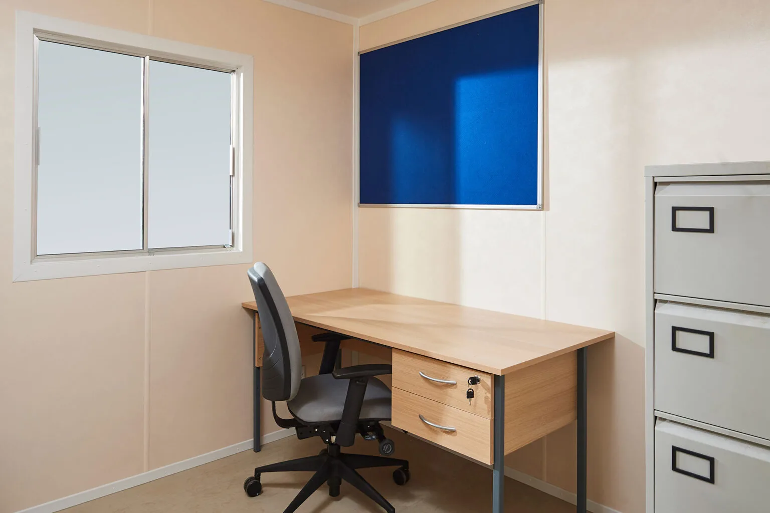24ft x 9ft steel office canteen cabin for construction site accommodation