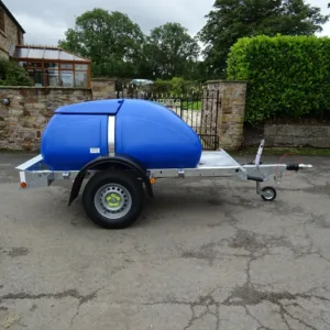 Portable poly water storage tank for remote work sites and projects