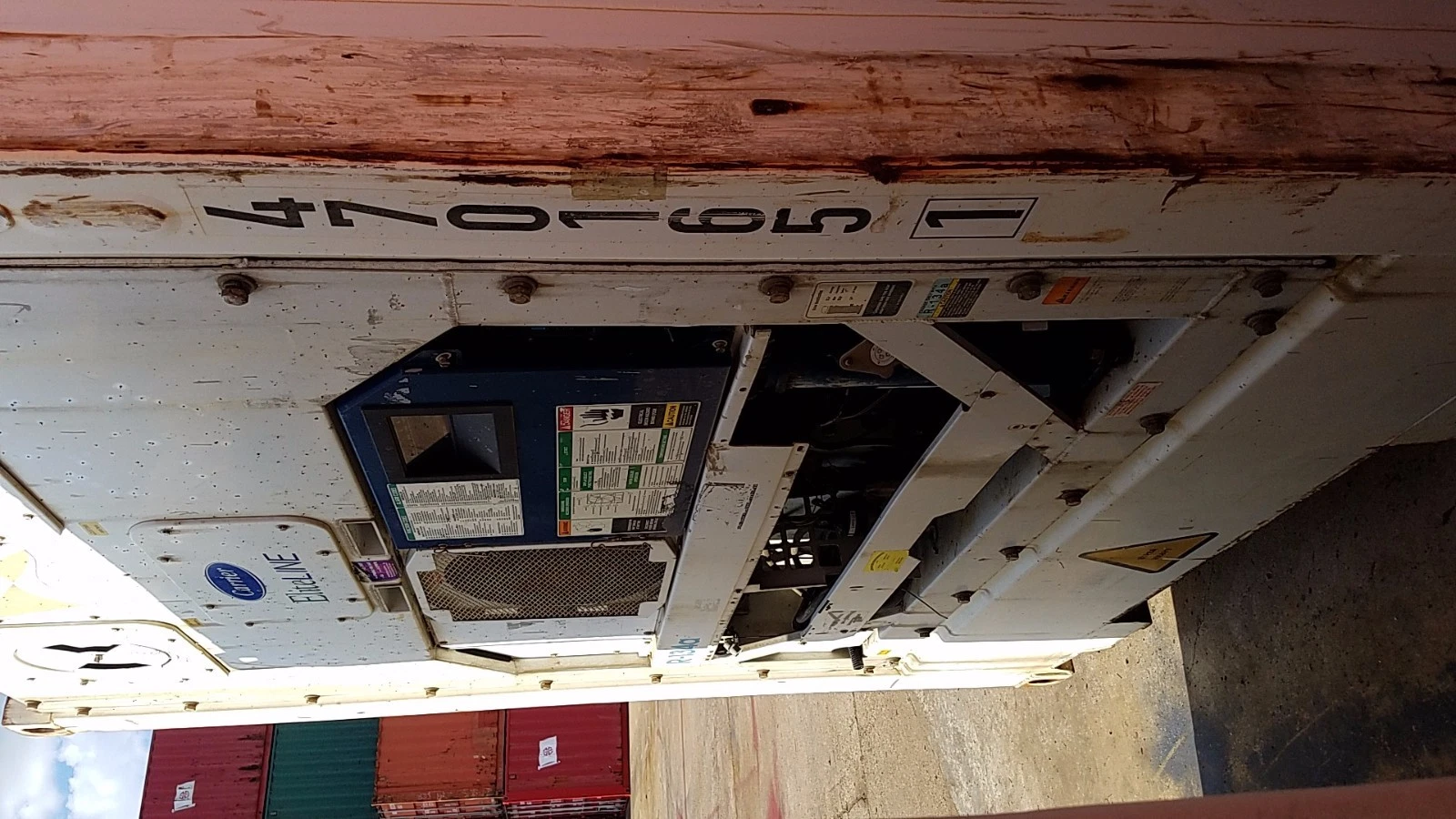 Temperature-controlled 40ft refrigerated container with aluminum T-floor system