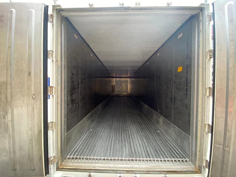 Refurbished 40ft refrigerated shipping container for food and pharmaceutical storage