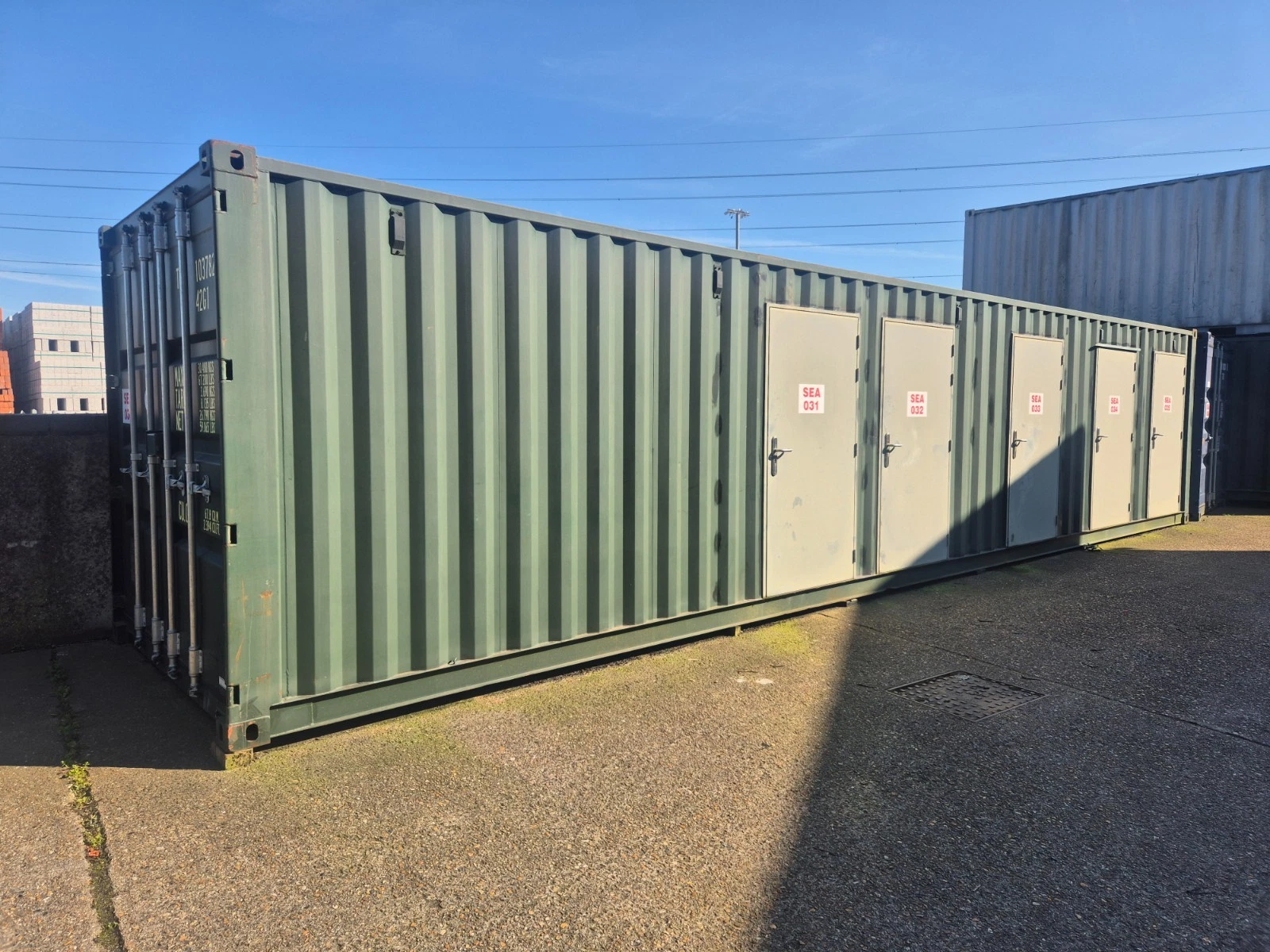 40ft one trip self-storage shipping container with secure cargo doors