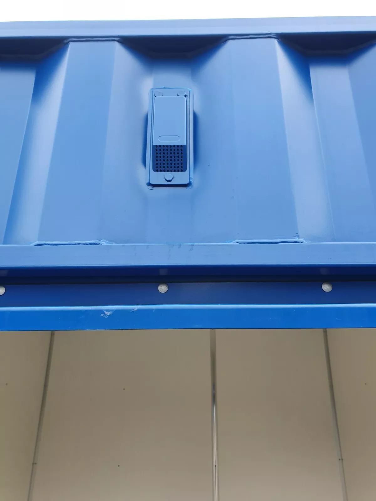 40ft insulated shipping container for business inventory and equipment storage