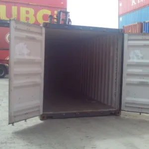Standard 40ft freight container with marine-grade plywood flooring