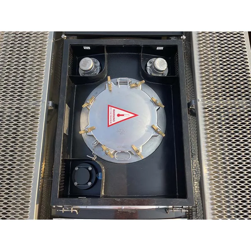 Heavy-duty carbon steel liquid storage container with ISO frame design
