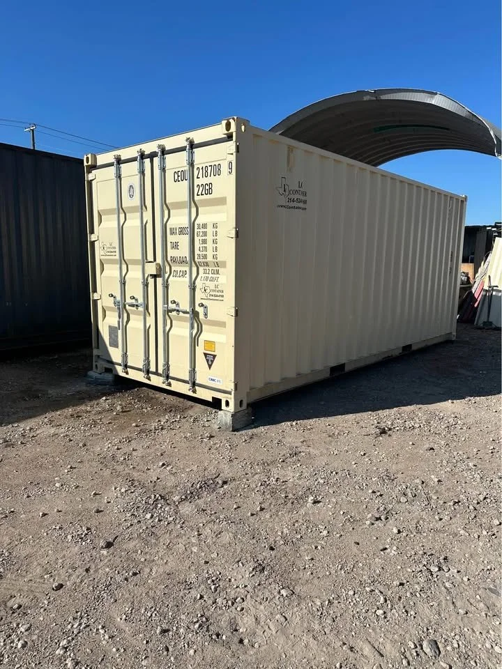 Custom 20ft/40ft Shipping Container – Insulated With Electric & Door