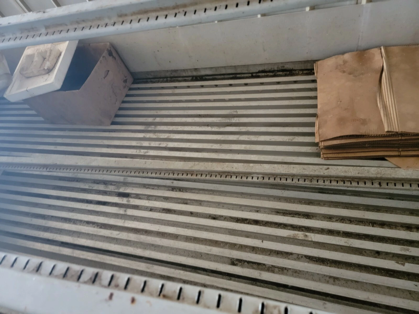 Large 40ft insulated storage container for industrial and construction projects