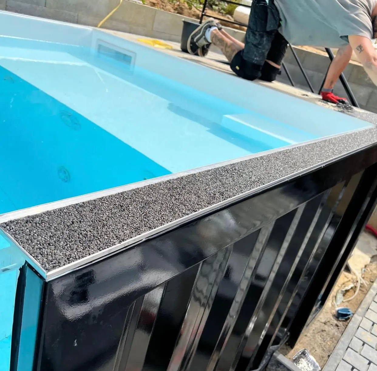 Above-ground 20ft container pool with durable corten steel construction