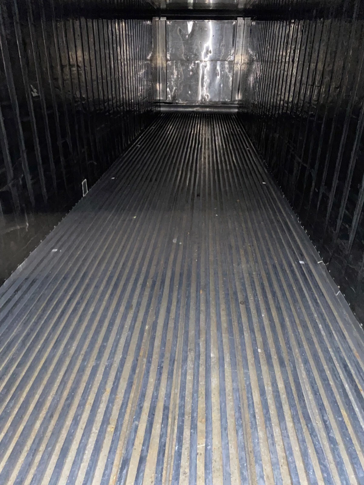 40ft non-working reefer container with insulated walls for secure storage